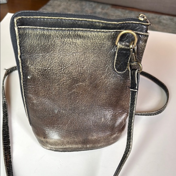 HOBO Vintage Distressed Leather Crossbody Bag - Picture 2 of 11
